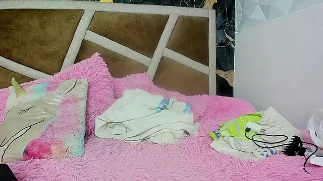 Snapshot of Kimmy_london19 chatting on 18, 3, 2026 Kimmy london19 online show from 18, 3, 2026