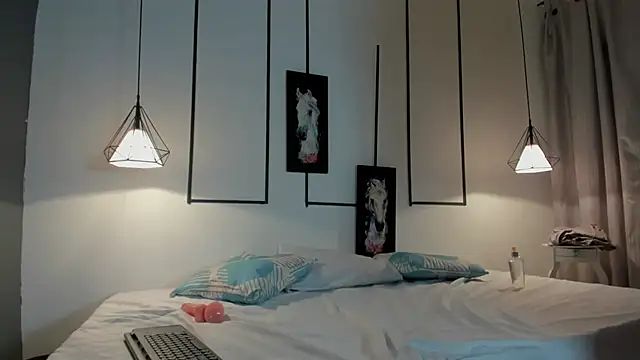 EmilyCorson online show from 10, 2, 2026