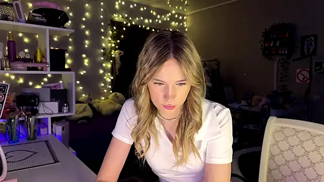 Snapshot of amily_sunray chatting on 15, 2, 2026 amily sunray online show from 15, 2, 2026