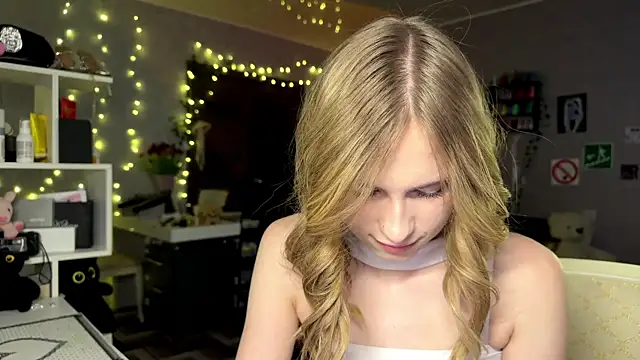 Snapshot of amily_sunray chatting on 25, 3, 2026 amily sunray online show from 25, 3, 2026