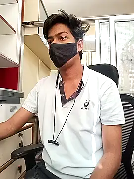 Snapshot of hotyboy_89 chatting on 5, 3, 2026 hotyboy 89 online show from 5, 3, 2026