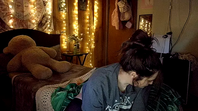 Snapshot of VelvetBrunetteXo chatting on 18, 3, 2026 VelvetBrunetteXo online show from 18, 3, 2026