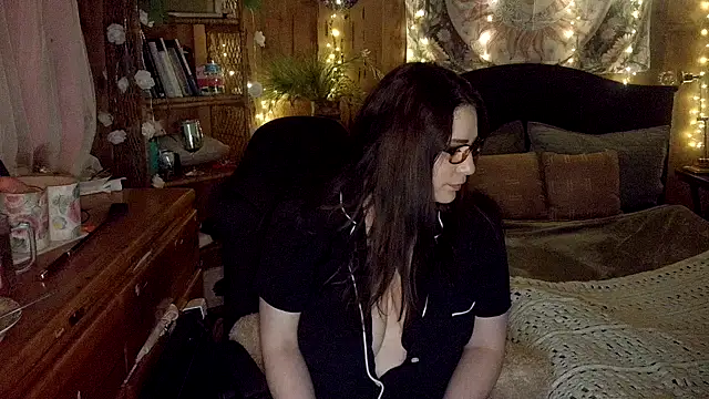 Snapshot of VelvetBrunetteXo chatting on 21, 3, 2026 VelvetBrunetteXo online show from 21, 3, 2026