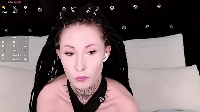 Snapshot of roxy_morrison_x chatting on 22, 3, 2026 roxy morrison x online show from 22, 3, 2026