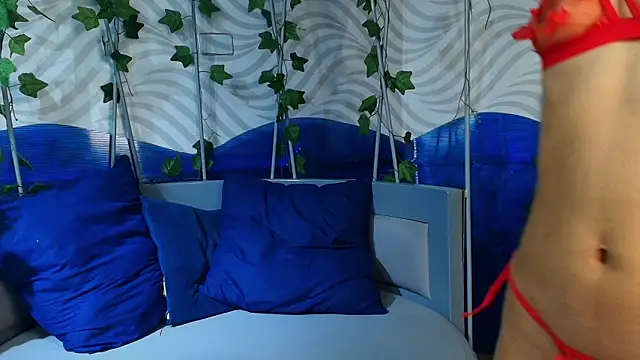 sophieBlair  online show from 12, 2, 2026