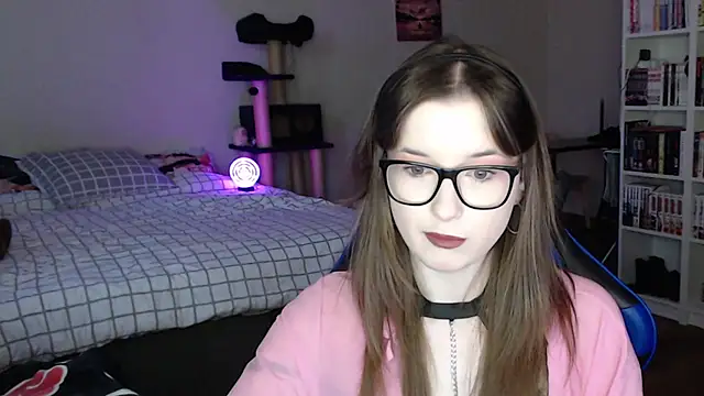 LunaXcherry online show from 31, 3, 2026