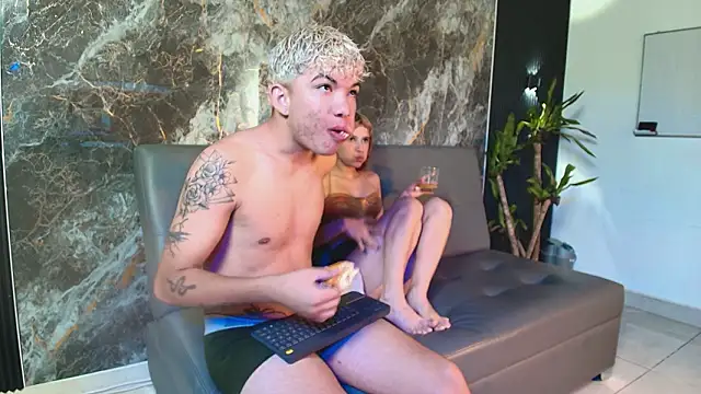 Snapshot of VelvetPassion chatting on 9, 3, 2026 VelvetPassion online show from 9, 3, 2026