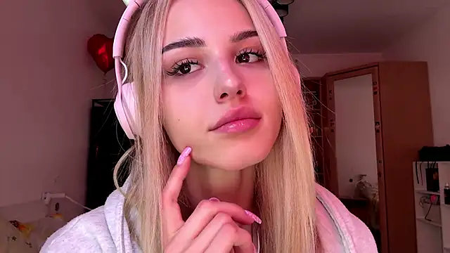 Evva mayy online show from 26, 2, 2026