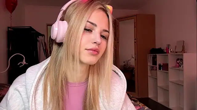 Evva mayy online show from 2, 3, 2026