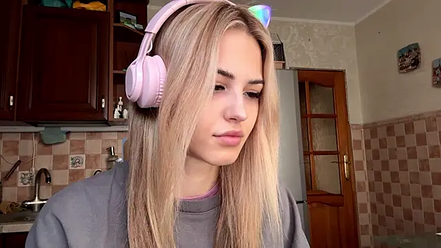 Evva mayy online show from 8, 3, 2026