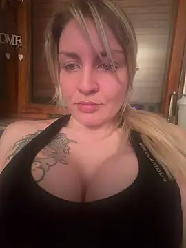 BlondeSophie69 online show from 9, 2, 2026