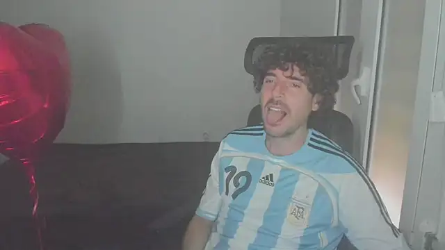 Snapshot of joaquin420_hot chatting on 14, 2, 2026 joaquin420 hot online show from 14, 2, 2026