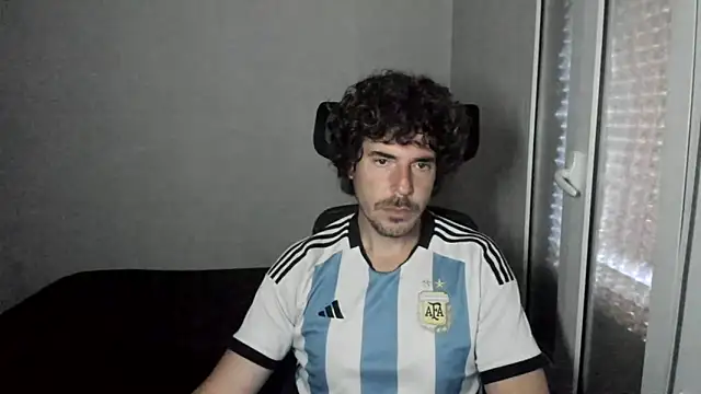 Snapshot of joaquin420_hot chatting on 17, 3, 2026 joaquin420 hot online show from 17, 3, 2026