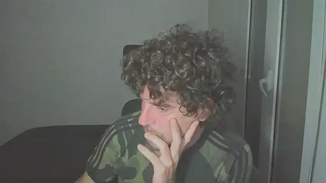 Snapshot of joaquin420_hot chatting on 19, 3, 2026 joaquin420 hot online show from 19, 3, 2026