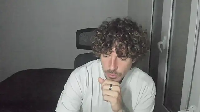 Snapshot of joaquin420_hot chatting on 24, 3, 2026 joaquin420 hot online show from 24, 3, 2026