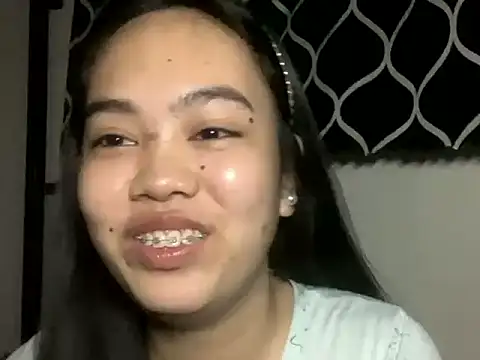 CarmelMcclaflin online show from 23, 2, 2026