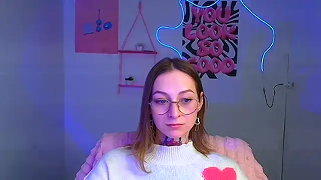 Esmi Winter online show from 22, 2, 2026