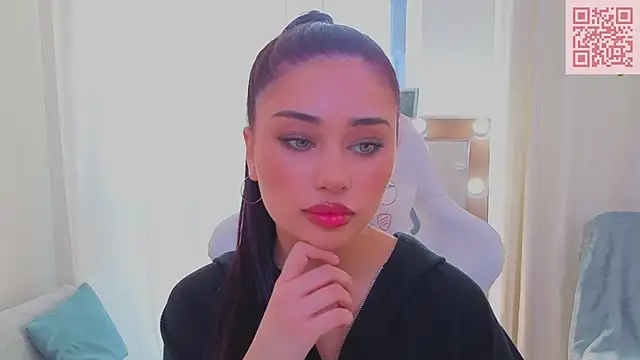 Snapshot of Sofia_Plump chatting on 22, 3, 2026 Sofia Plump online show from 22, 3, 2026