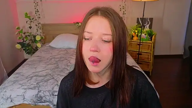 Snapshot of MmollyMay chatting on 28, 3, 2026 MmollyMay online show from 28, 3, 2026