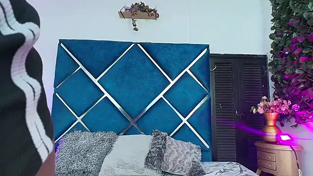 Snapshot of AlexaRousse4u chatting on 31, 3, 2026 AlexaRousse4u online show from 31, 3, 2026