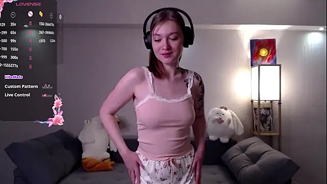 Snapshot of Mirrrra1 chatting on 14, 3, 2026 Mirrrra1 online show from 14, 3, 2026