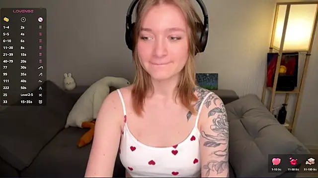 Snapshot of Mirrrra1 chatting on 24, 3, 2026 Mirrrra1 online show from 24, 3, 2026