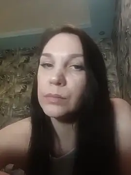 AlisaLowq online show from 10, 2, 2026