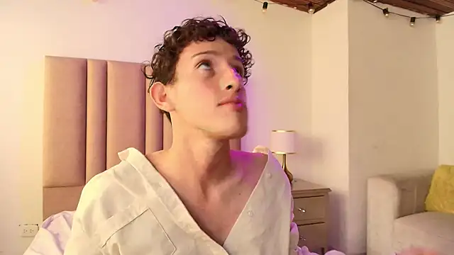 LucaNova nom online show from 10, 2, 2026