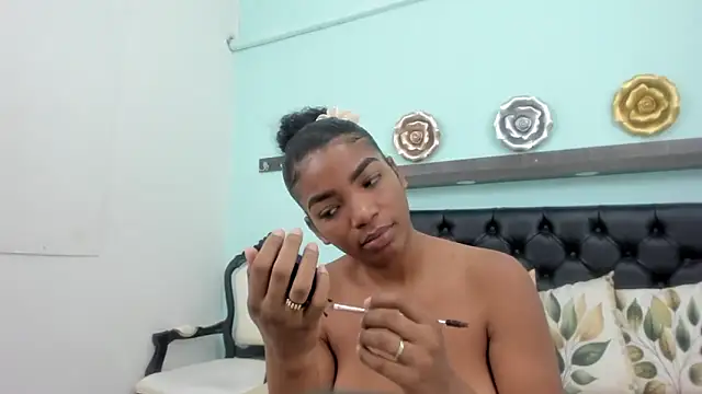 Sexy ebony 1 online show from 27, 2, 2026