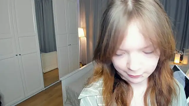 Snapshot of LavenderMitten chatting on 1, 3, 2026 LavenderMitten online show from 1, 3, 2026