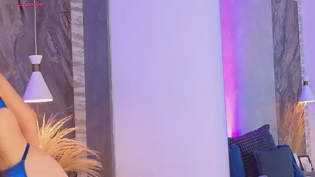 Hannah-Prada online show from 18, 3, 2026