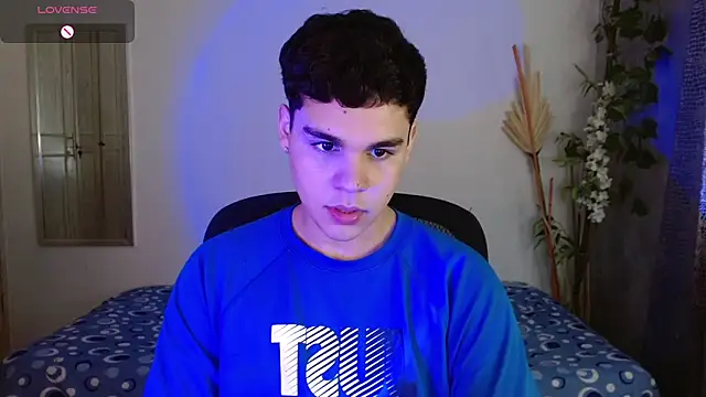 Snapshot of eithan_jonnes chatting on 15, 3, 2026 eithan jonnes online show from 15, 3, 2026