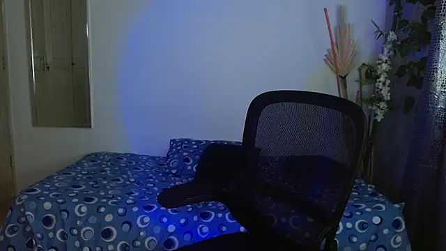 Snapshot of eithan_jonnes chatting on 17, 3, 2026 eithan jonnes online show from 17, 3, 2026