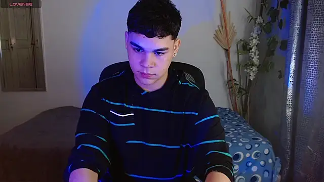 Snapshot of eithan_jonnes chatting on 20, 3, 2026 eithan jonnes online show from 20, 3, 2026