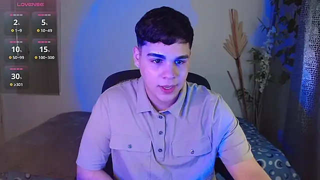 Snapshot of eithan_jonnes chatting on 25, 3, 2026 eithan jonnes online show from 25, 3, 2026