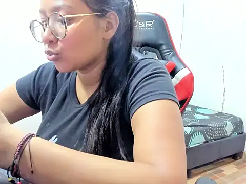 Snapshot of QueenNyxx chatting on 10, 3, 2026 QueenNyxx online show from 10, 3, 2026