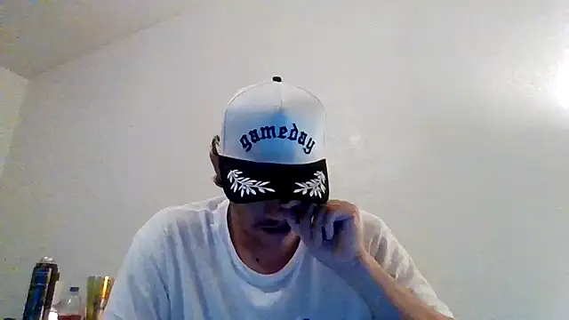 Tallhungandcloudy online show from 19, 2, 2026