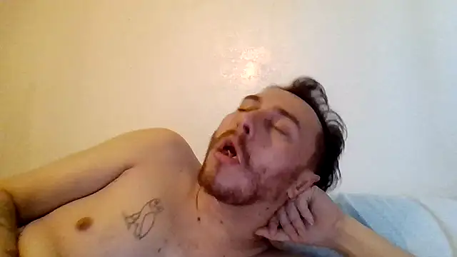 Tallhungandcloudy online show from 22, 3, 2026