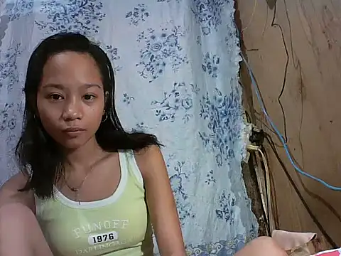 Snapshot of Asianpinay_Skinny1818 chatting on 17, 3, 2026 Asianpinay Skinny1818 online show from 17, 3, 2026