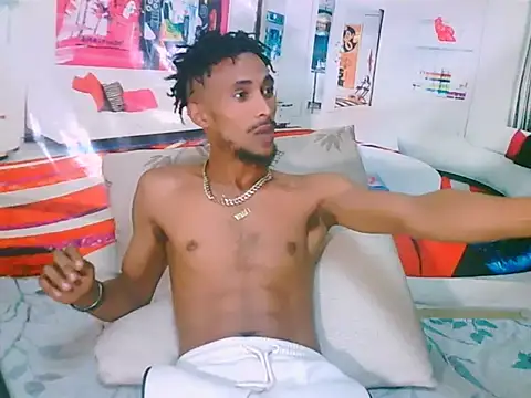 Snapshot of EroticPoison69 chatting on 19, 2, 2026 EroticPoison69 online show from 19, 2, 2026