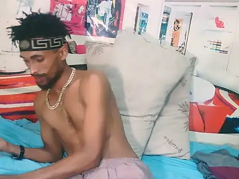 Snapshot of EroticPoison69 chatting on 6, 3, 2026 EroticPoison69 online show from 6, 3, 2026