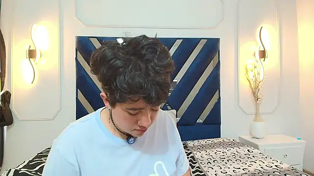 Gaia n Nix online show from 15, 3, 2026