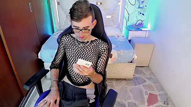 Snapshot of Top_and_bottom chatting on 21, 3, 2026 Top and bottom online show from 21, 3, 2026