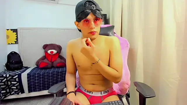 Snapshot of Top_and_bottom chatting on 29, 3, 2026 Top and bottom online show from 29, 3, 2026