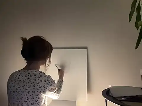 tesalove online show from 6, 3, 2026