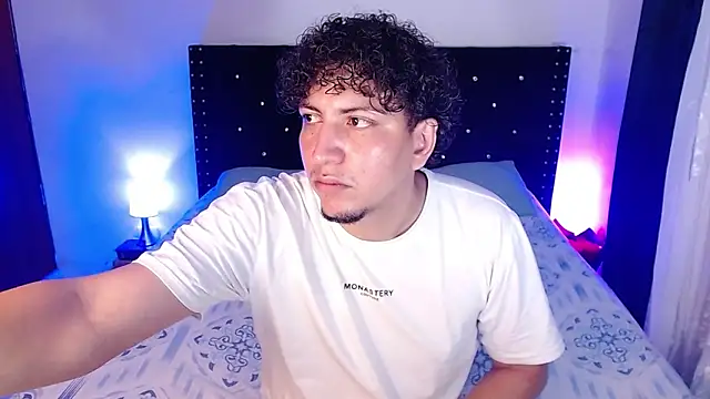 Aaron Mackenzy online show from 13, 2, 2026