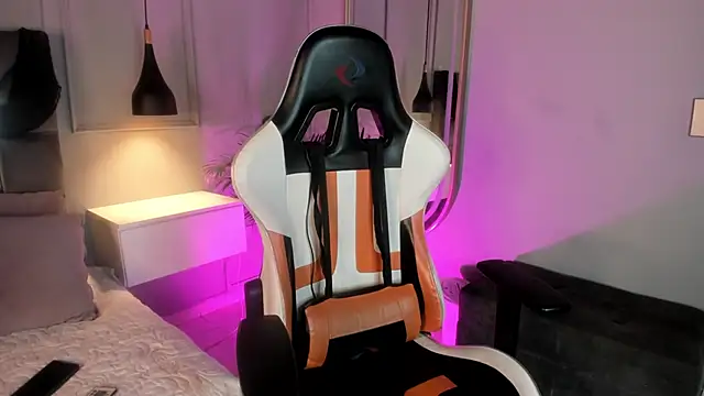 Snapshot of Winnie_cutee chatting on 6, 3, 2026 Winnie cutee online show from 6, 3, 2026