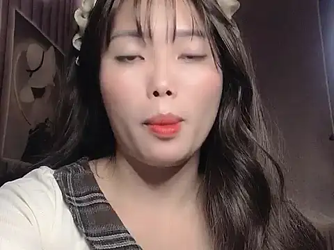 Snapshot of Girl-crazy1 chatting on 26, 2, 2026 Girl-crazy1 online show from 26, 2, 2026