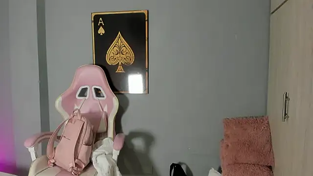 Snapshot of Zaphiro__Sky chatting on 9, 3, 2026 Zaphiro Sky online show from 9, 3, 2026