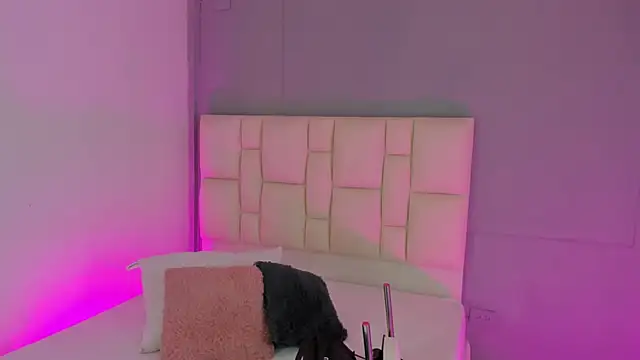 Snapshot of Zaphiro__Sky chatting on 23, 3, 2026 Zaphiro Sky online show from 23, 3, 2026